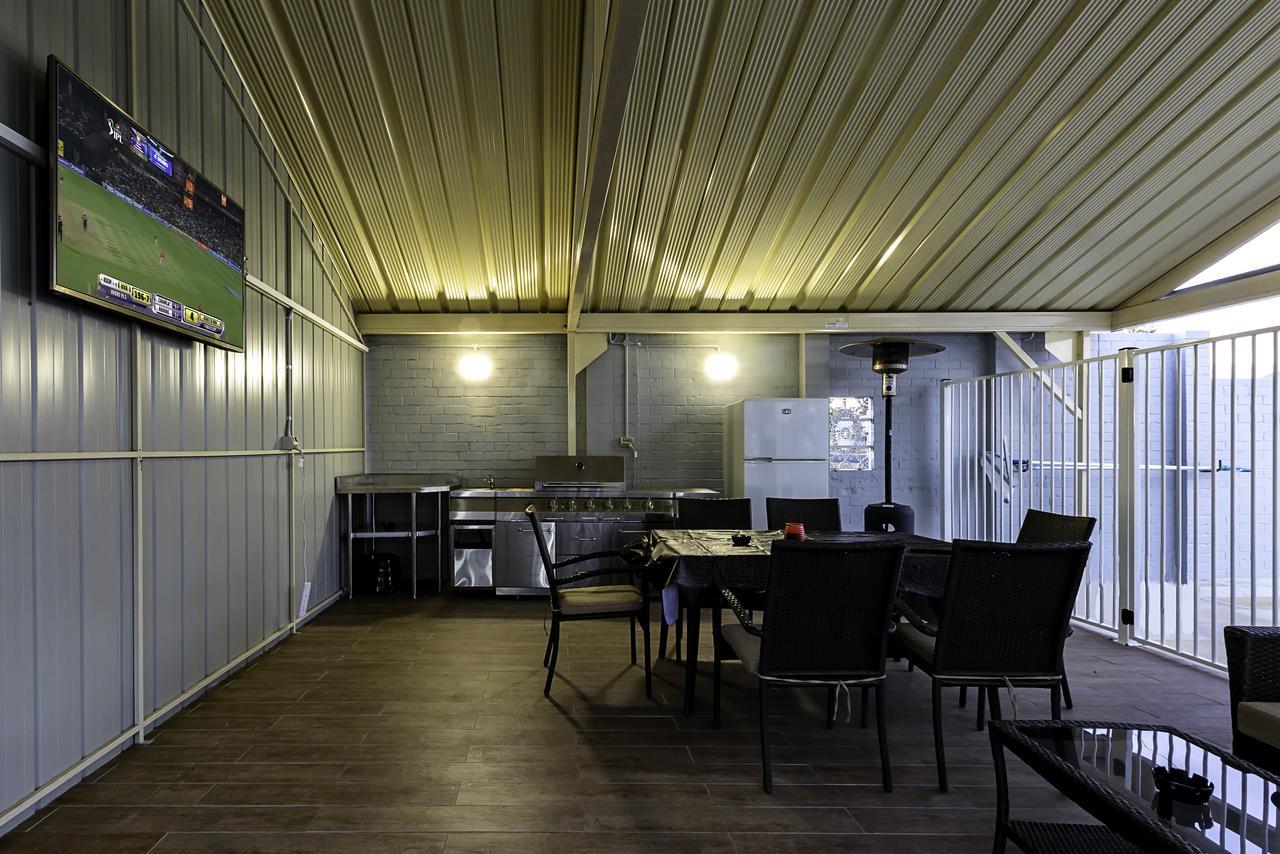 Oasis Motel Cobar Exterior foto